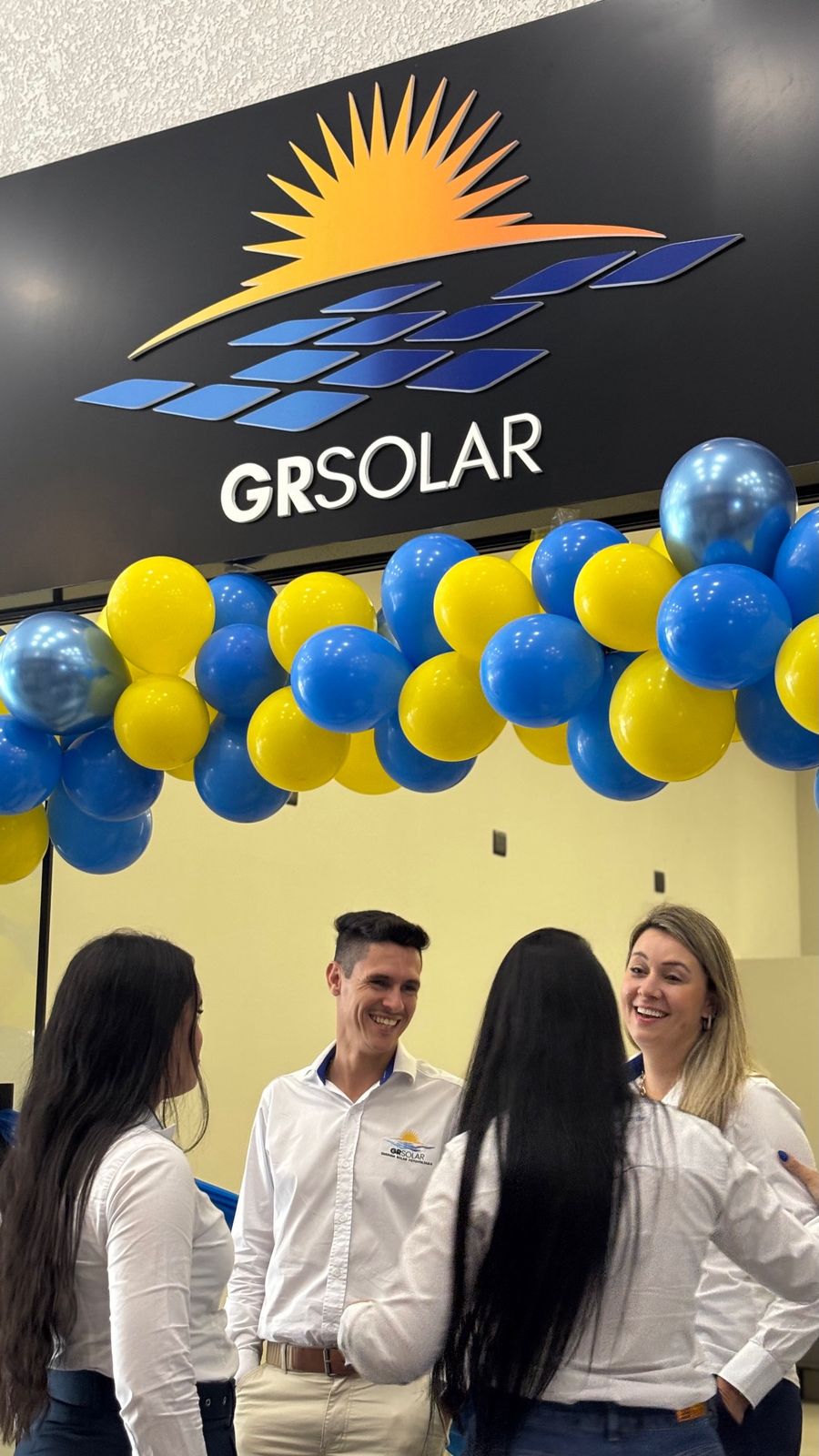 Equipe GR Solar na inauguração da unidade